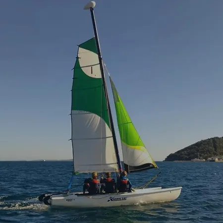 Location Insolite Voilier A Quai Πλωτό κατάλυμα *